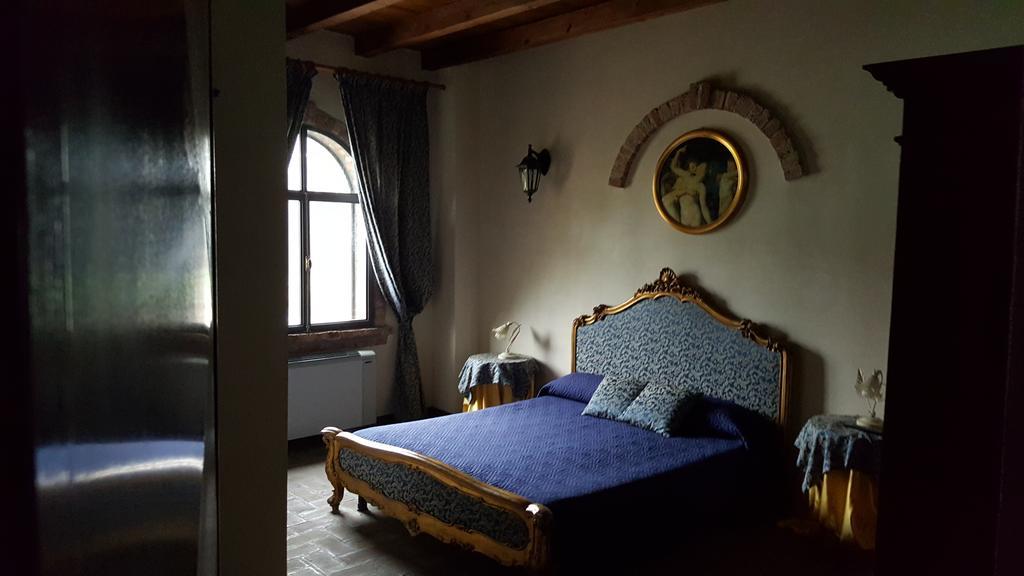 Tenuta Il Tenchio Hotell Lacchiarella Eksteriør bilde