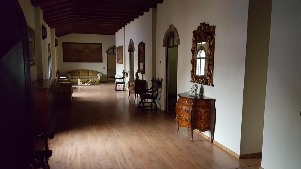 Tenuta Il Tenchio Hotell Lacchiarella Eksteriør bilde
